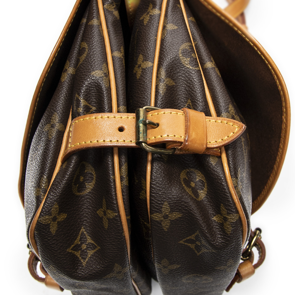 Louis Vuitton Saumur MM - Picture 8 of 11